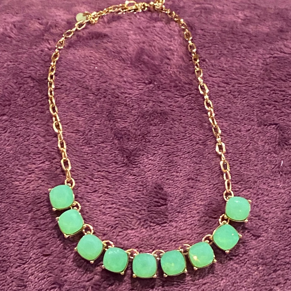 Express necklace